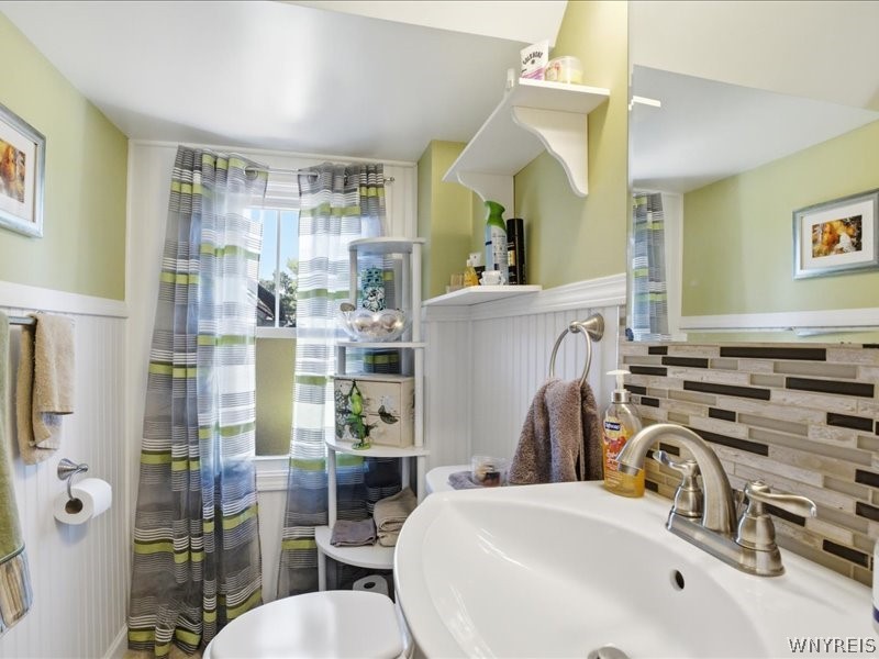 699 Losson Road Cheektowaga, NY 14227 - Photo 14 of 50 1sr Floor 1/2 bathroom remodeled 8 yrs ago.