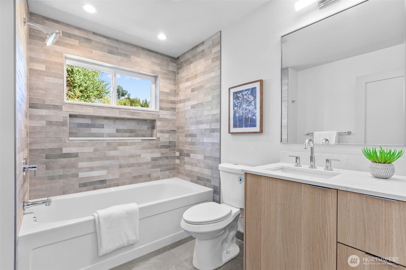 7350 22nd Avenue Northwest Seattle, WA 98117 - Photo 25 of 28