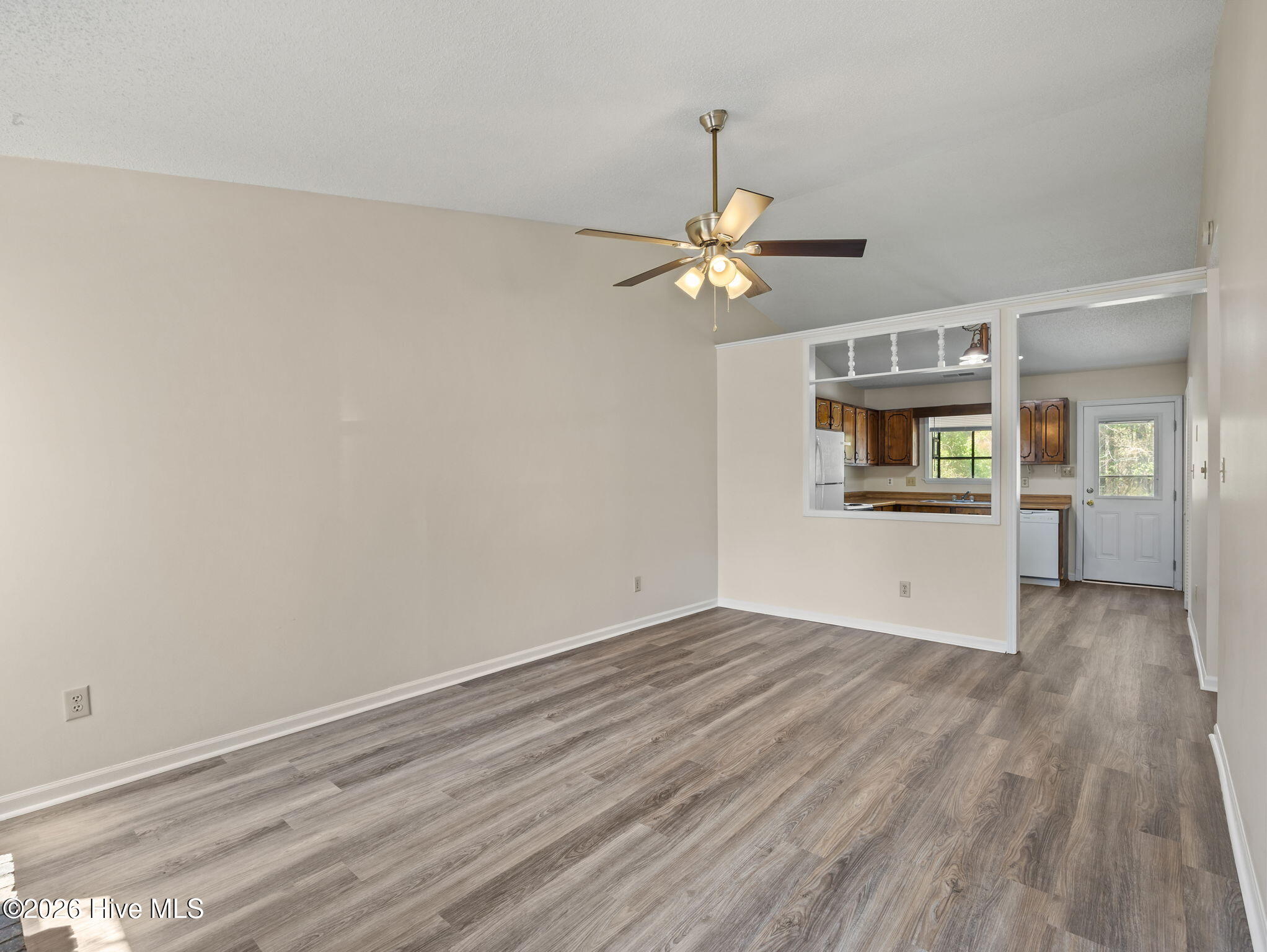 1043 Spring Villa Drive Jacksonville, NC 28540 - Photo 4 of 45 6-web-or-mls-1043 Spring Villa Dr. 3