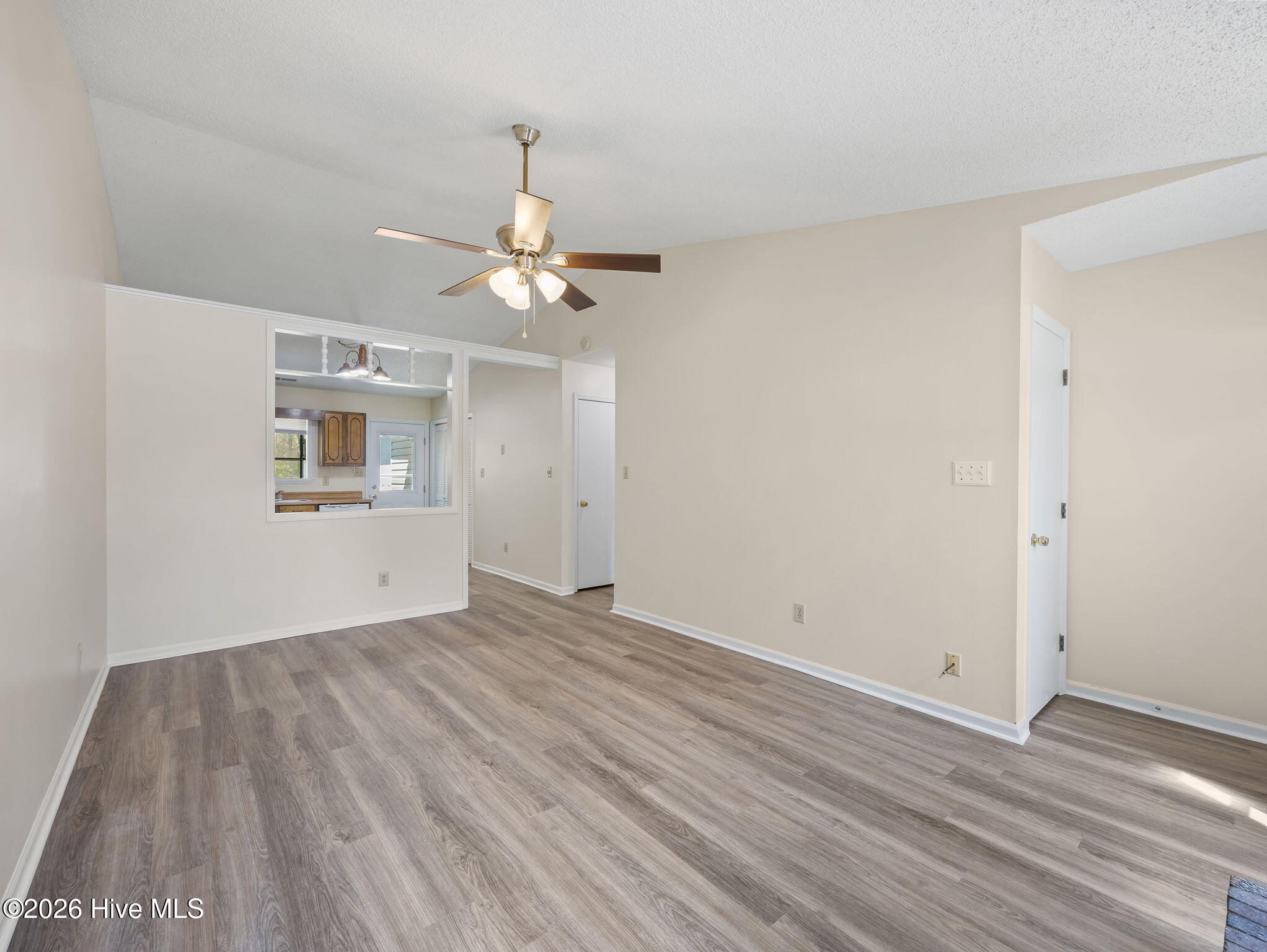 1043 Spring Villa Drive Jacksonville, NC 28540 - Photo 5 of 45 7-web-or-mls-1043 Spring Villa Dr. 6