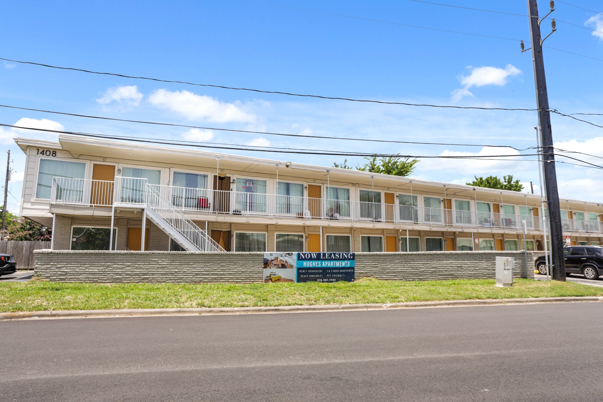 1408 Hughes Street, Unit 4 Houston, TX 77023 - Photo 1 of 27 Welcome home to 1408 Hughes in Dissen Heights!