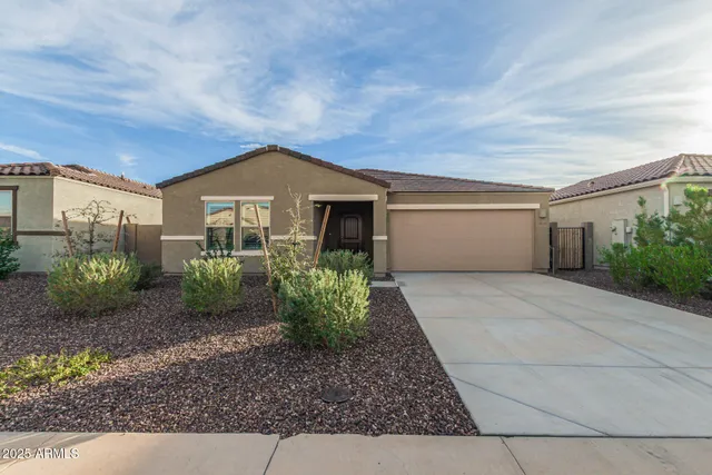 $378,900 | 18449 East Eloisa Drive, Gold Canyon, AZ 85118