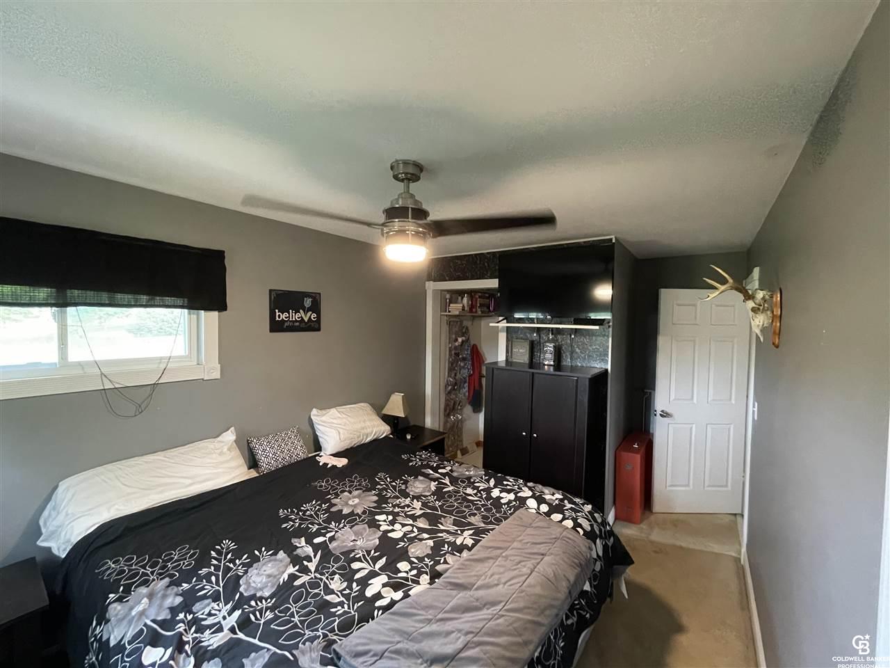 1936 South Morrice Road Owosso, MI 48867 - Photo 12 of 18 50042460-11.JPG