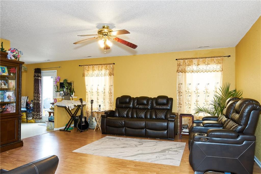 8157 Maple Stream Lane Indianapolis, IN 46217 - Photo 12 of 17