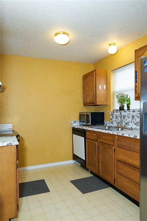 8157 Maple Stream Lane Indianapolis, IN 46217 - Photo 16 of 17