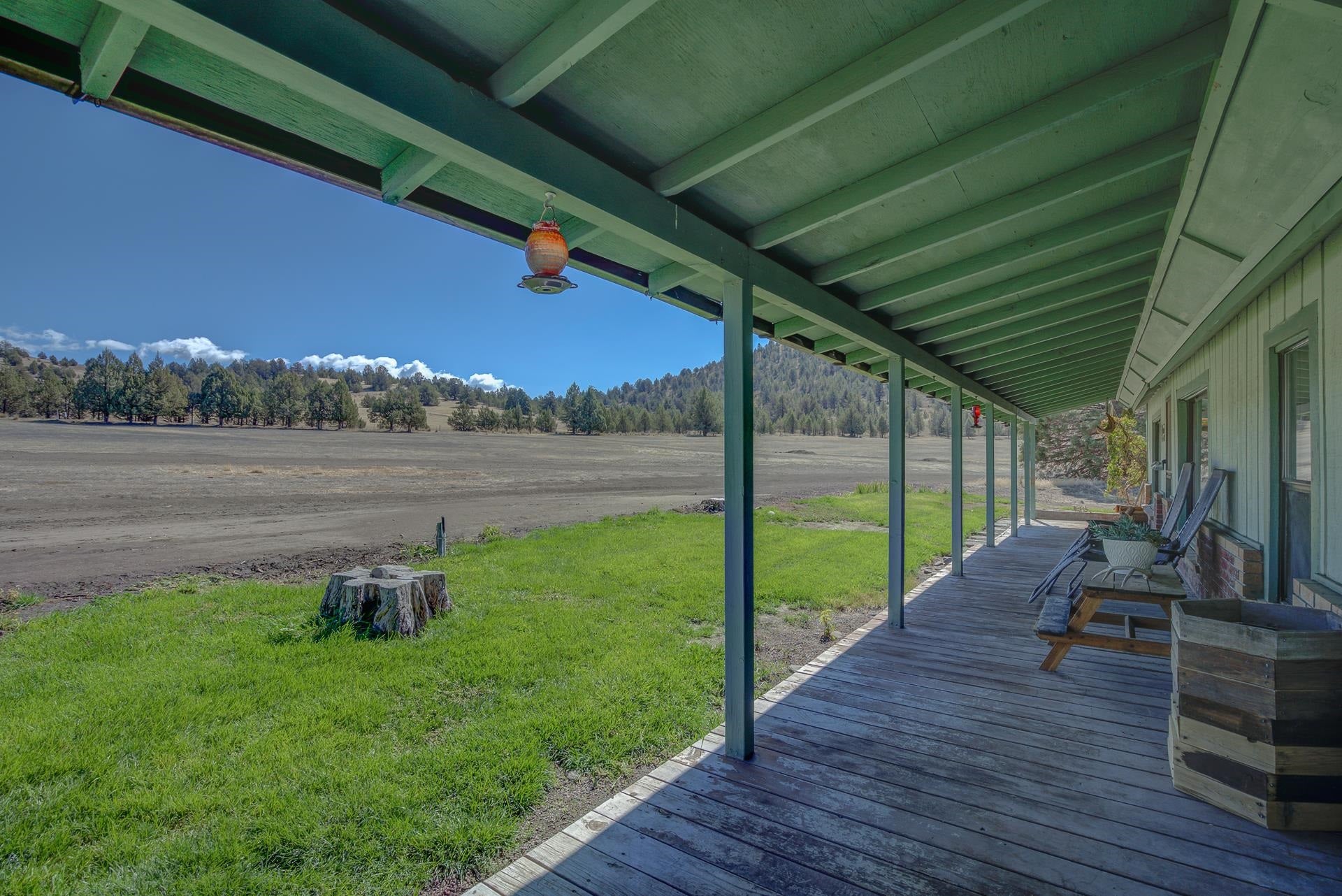 617 Harry Cash Road Montague, CA 96064 - Photo 2 of 27 Gallery Image 2