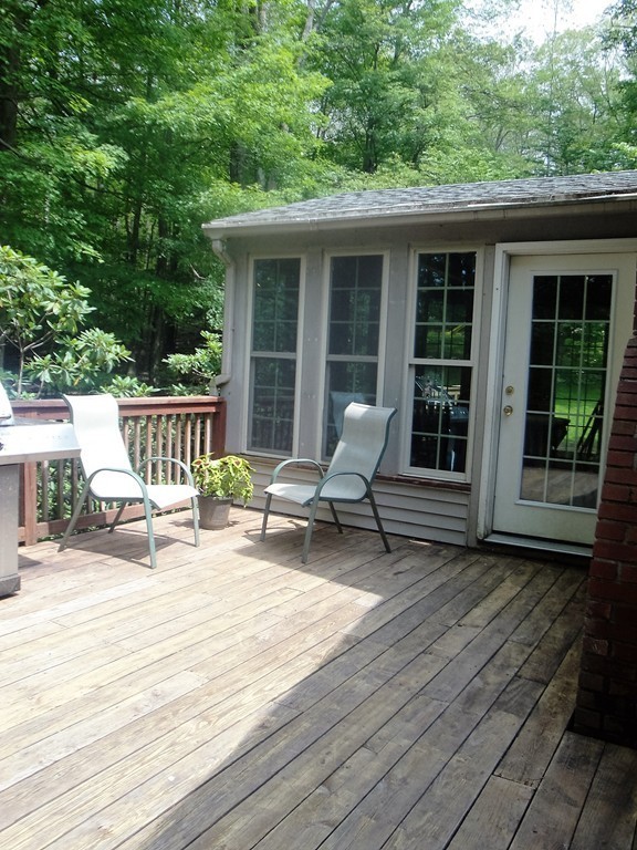240 Arnold Road Sturbridge, MA 01518 - Photo 21 of 27