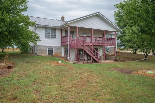 $1,290,000 | 619 North N Highway, Lamar, MO 64759