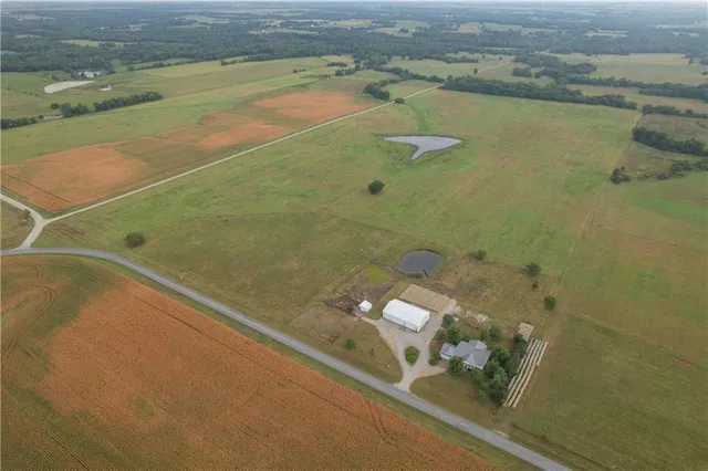 $1,290,000 | 619 North N Highway, Lamar, MO 64759