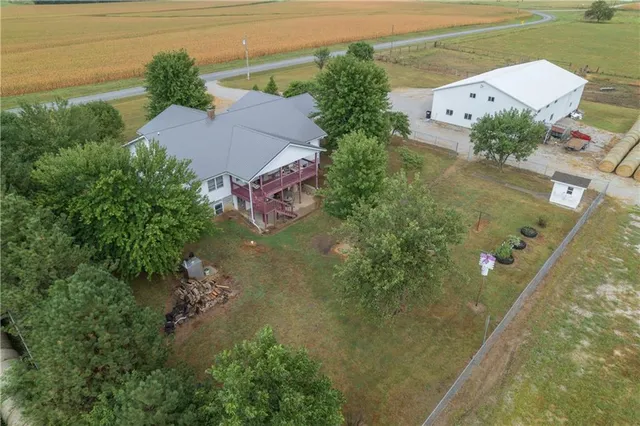 $1,290,000 | 619 North N Highway, Lamar, MO 64759