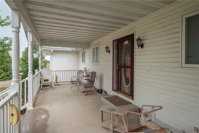 $1,290,000 | 619 North N Highway, Lamar, MO 64759