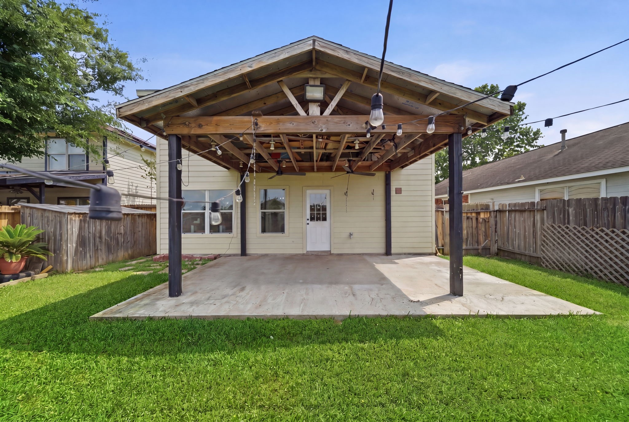 5722 Tiger Lilly Way Houston, TX 77085 - Photo 32 of 34
