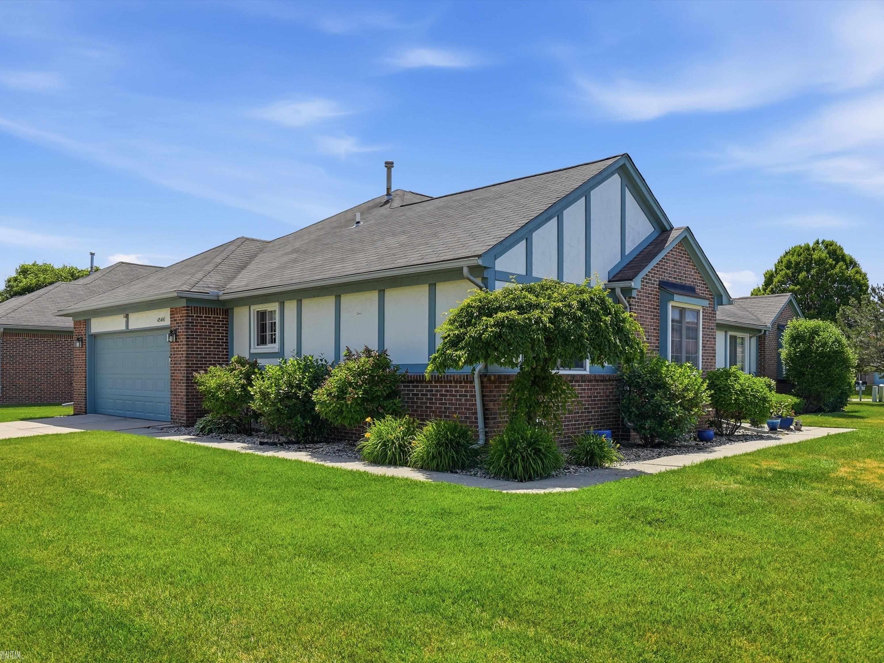 45461 Nottingham Drive, Unit 97 Macomb, MI 48044 - Photo 6 of 42