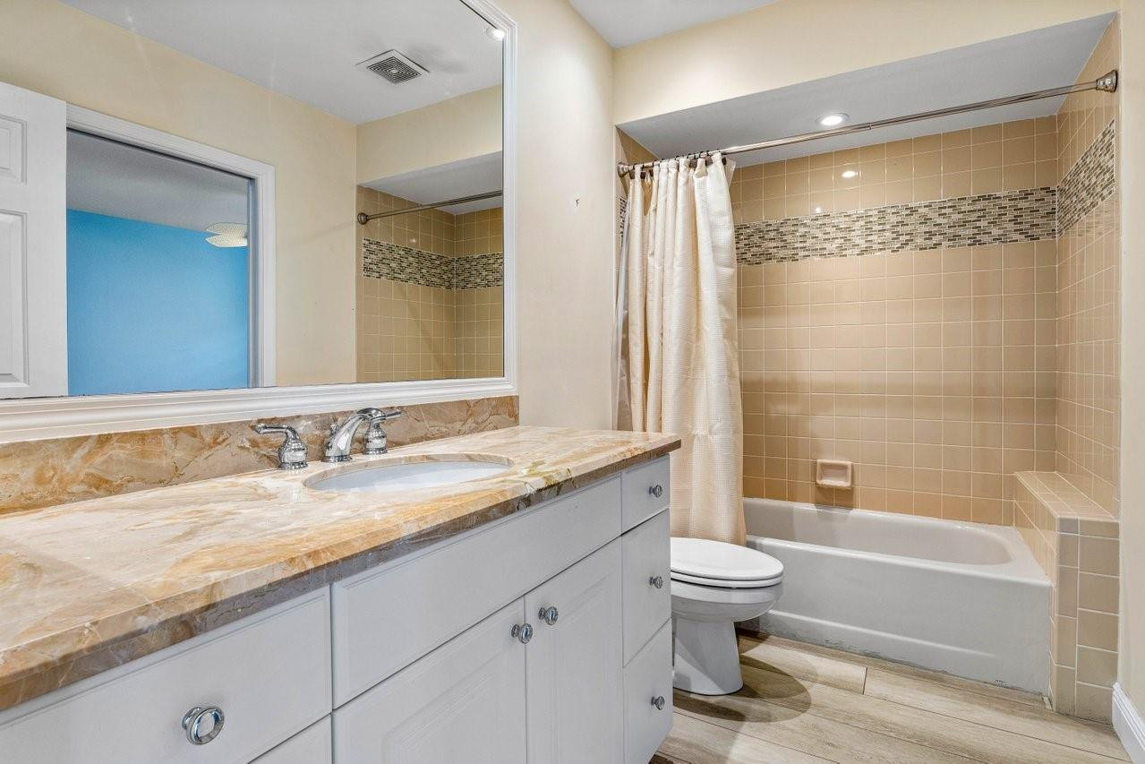 7025 Northwest 2nd Terrace Boca Raton, FL 33487 - Photo 24 of 59 Photo 24