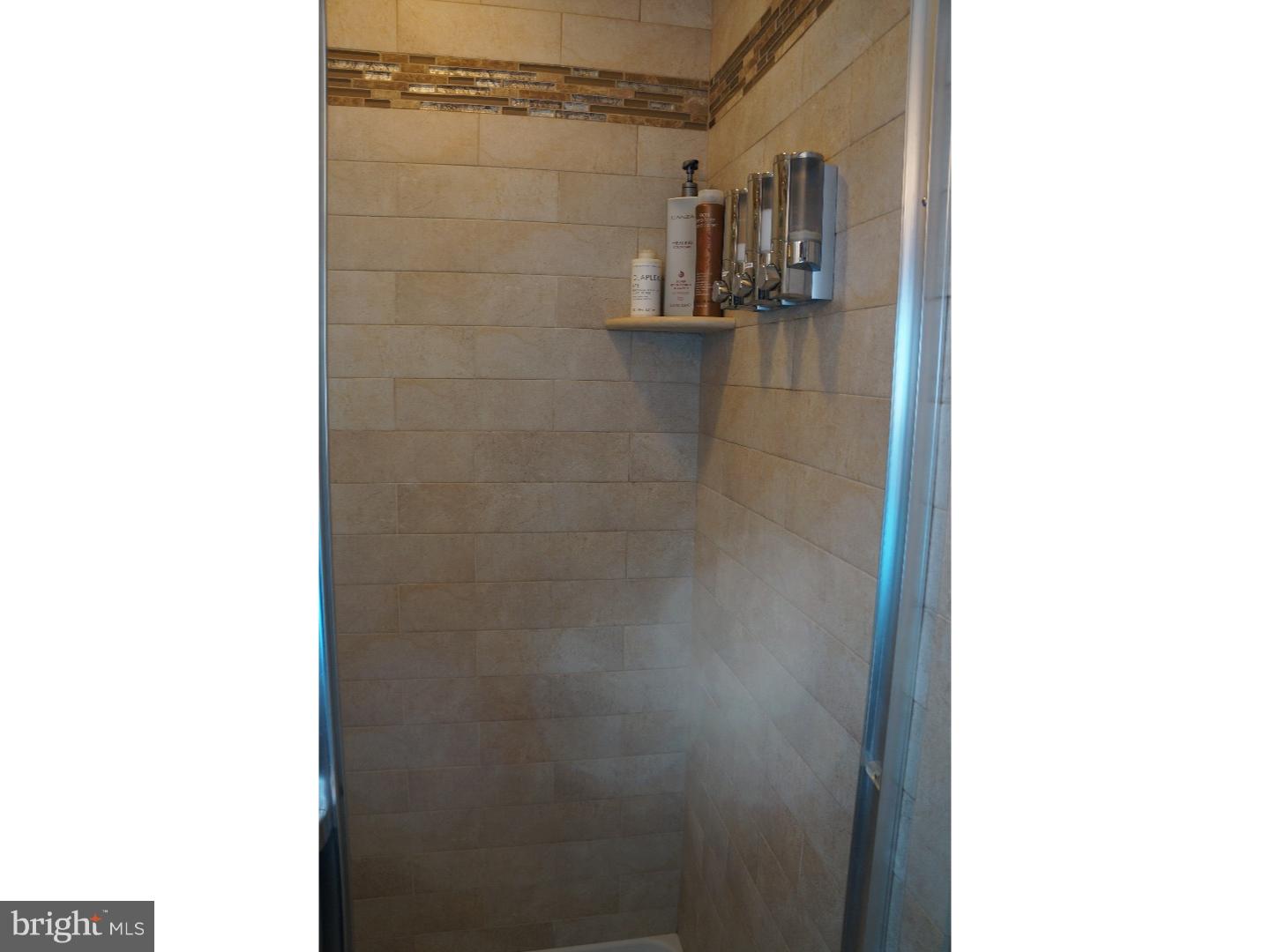 3261 Maple Road Huntingdon Valley, PA 19006 - Photo 20 of 25 Master Bathroom