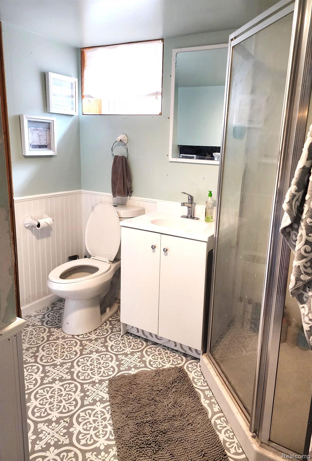 6336 Lapeer Road Burton, MI 48509 - Photo 15 of 30 Gallery Image 15