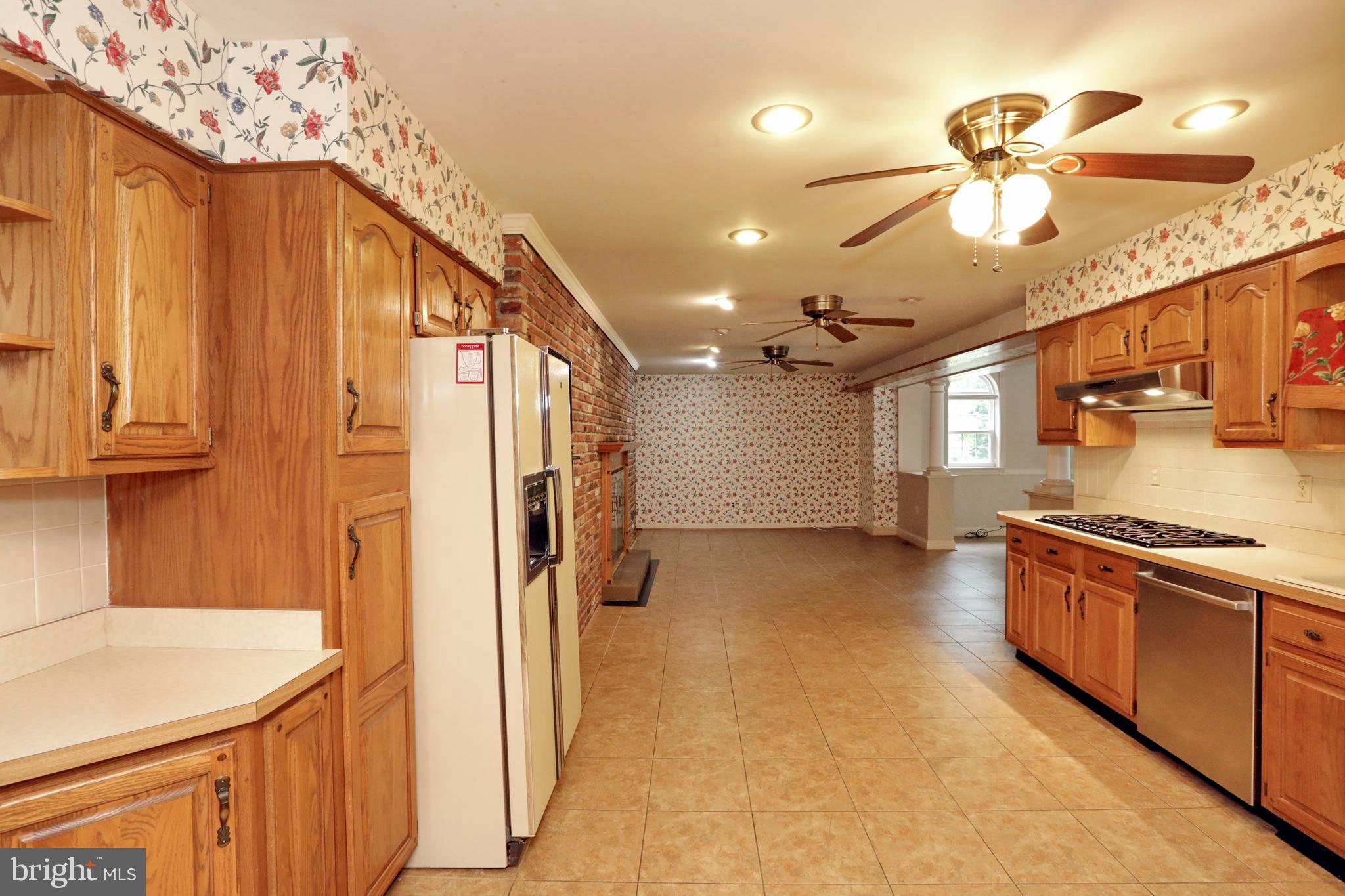 9154 Preference Drive La Plata, MD 20646 - Photo 23 of 65 Eat-in kitchen with 3 ceiling fans