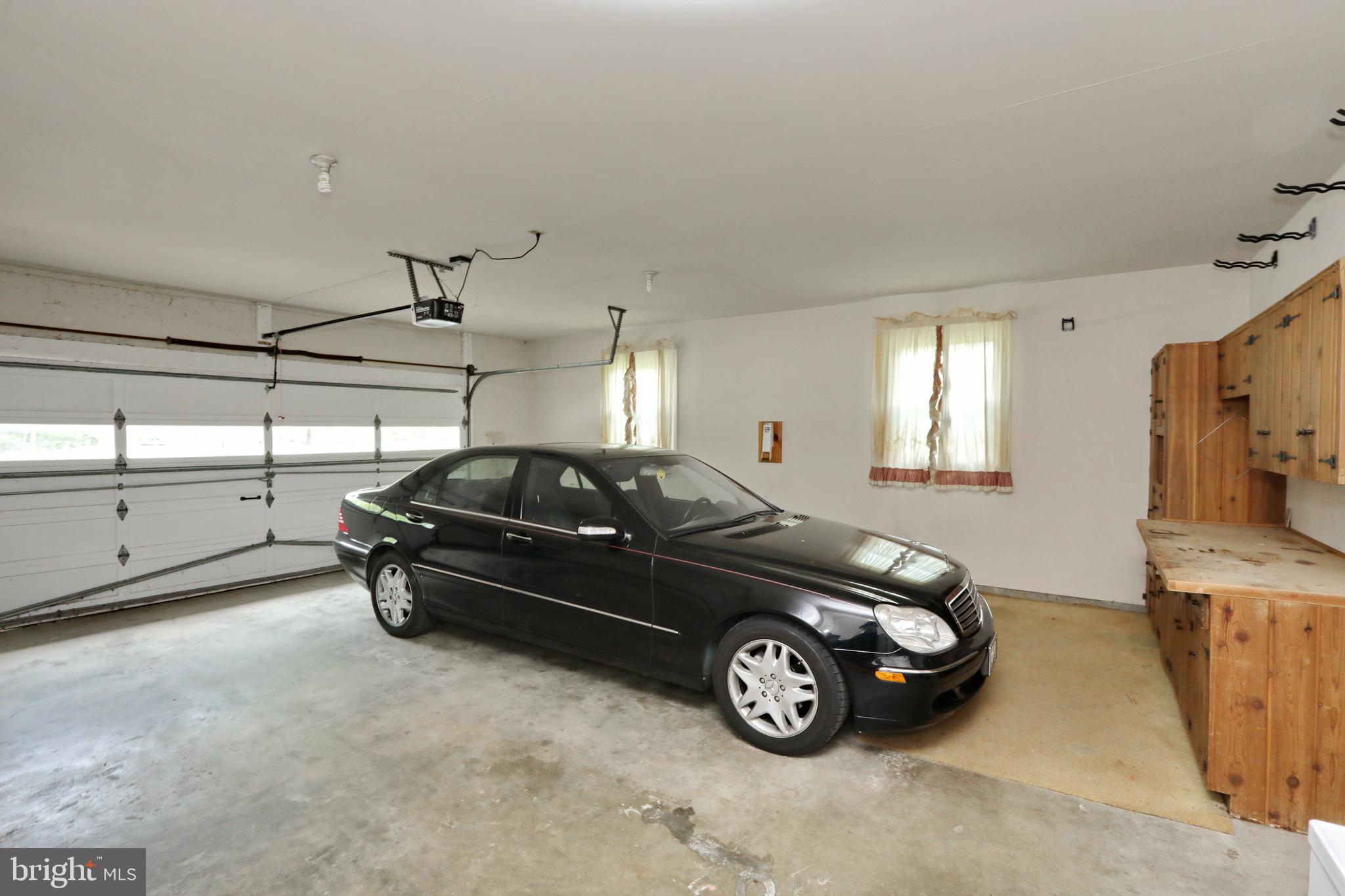 9154 Preference Drive La Plata, MD 20646 - Photo 64 of 65 Mercedes in attached garage being sold at Auction
