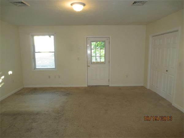 35 Houghton Street Worcester, MA 01604 - Photo 10 of 22 an empty room with a window