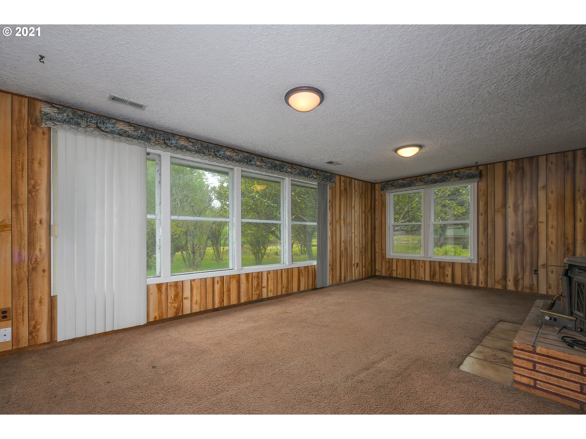 608 Northeast 194th Street Ridgefield, WA 98642 - Photo 5 of 30