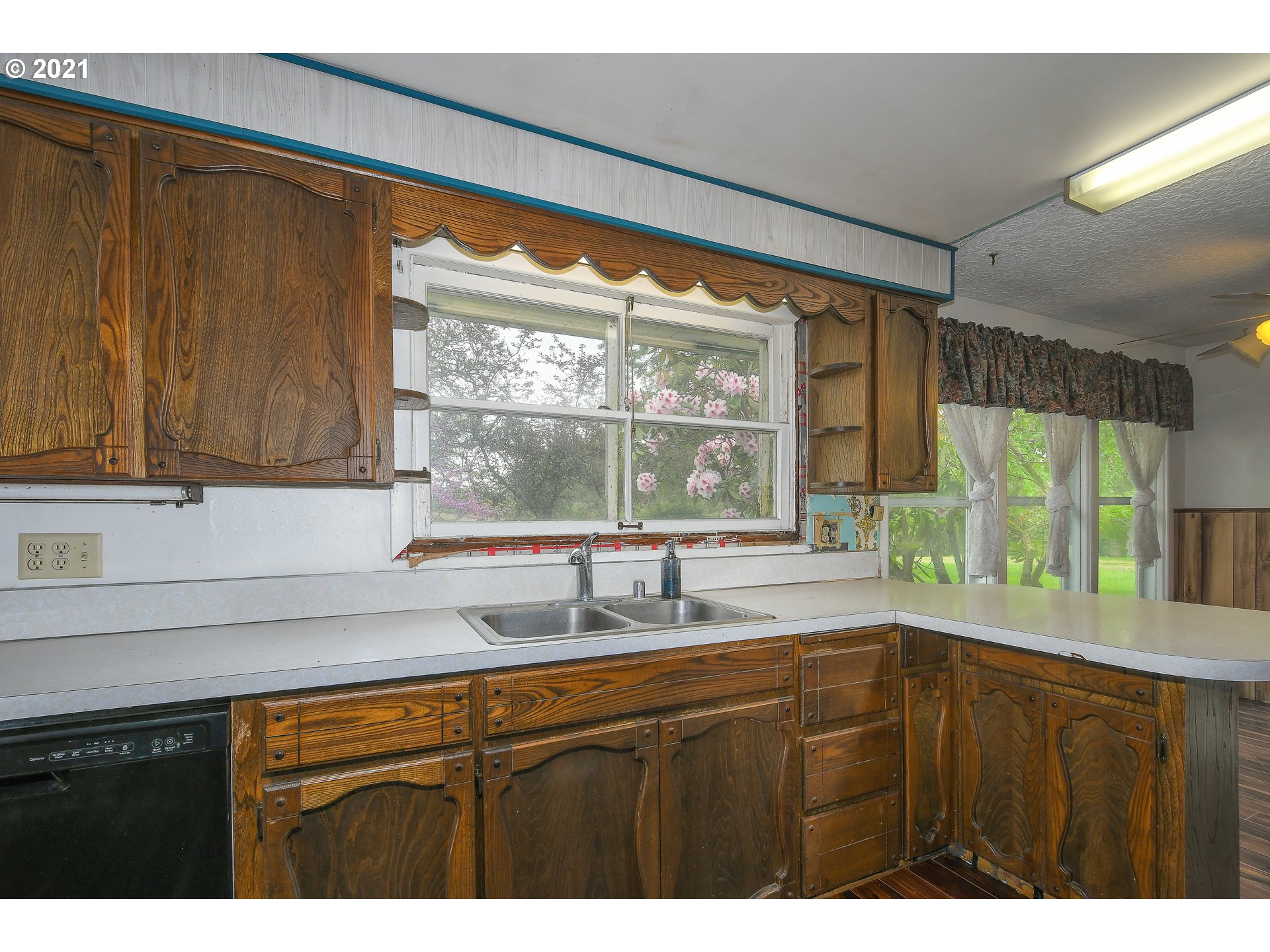 608 Northeast 194th Street Ridgefield, WA 98642 - Photo 8 of 30