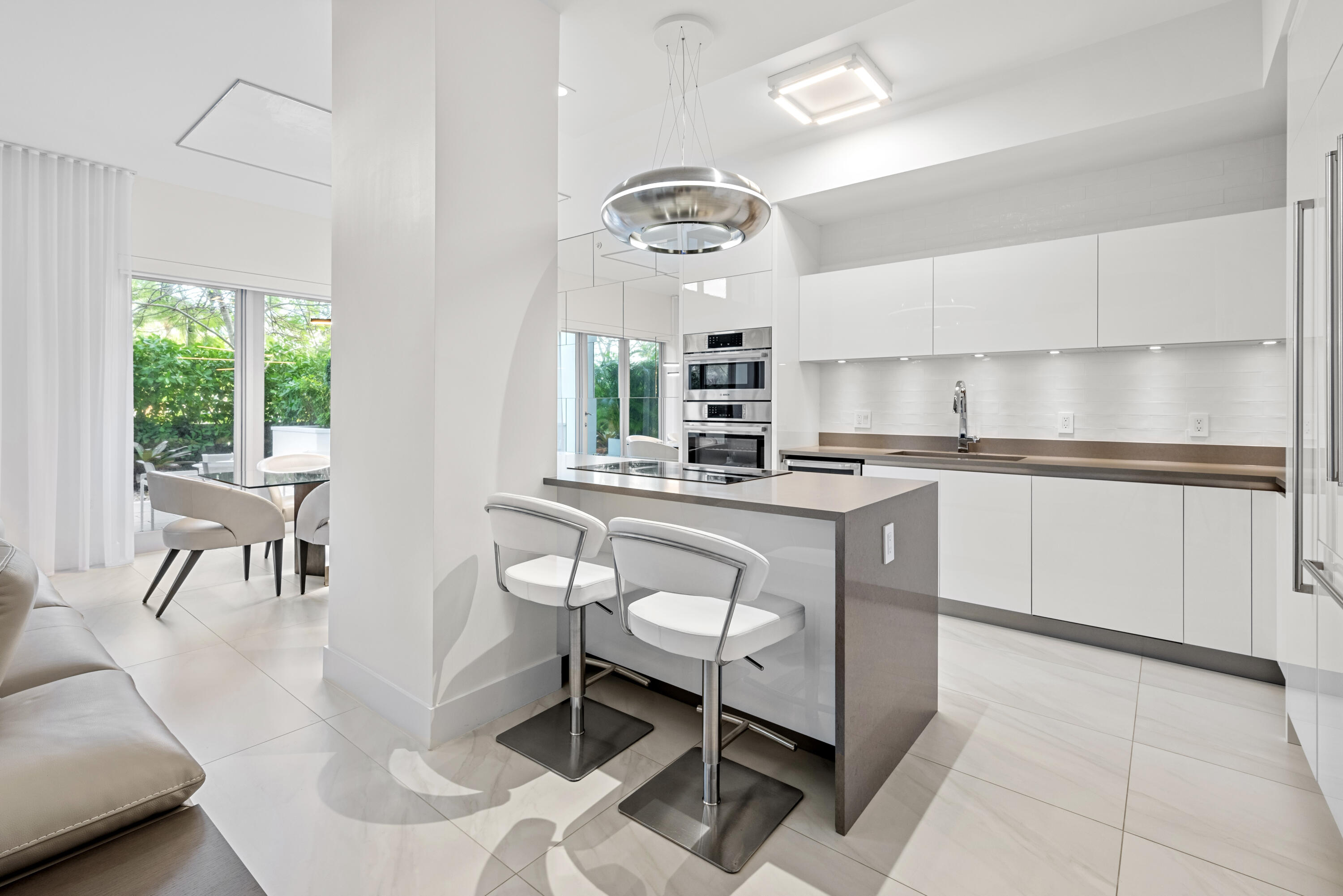 155 East Boca Raton Road, Unit TH2 Boca Raton, FL 33432 - Photo 7 of 63 DSC_7500