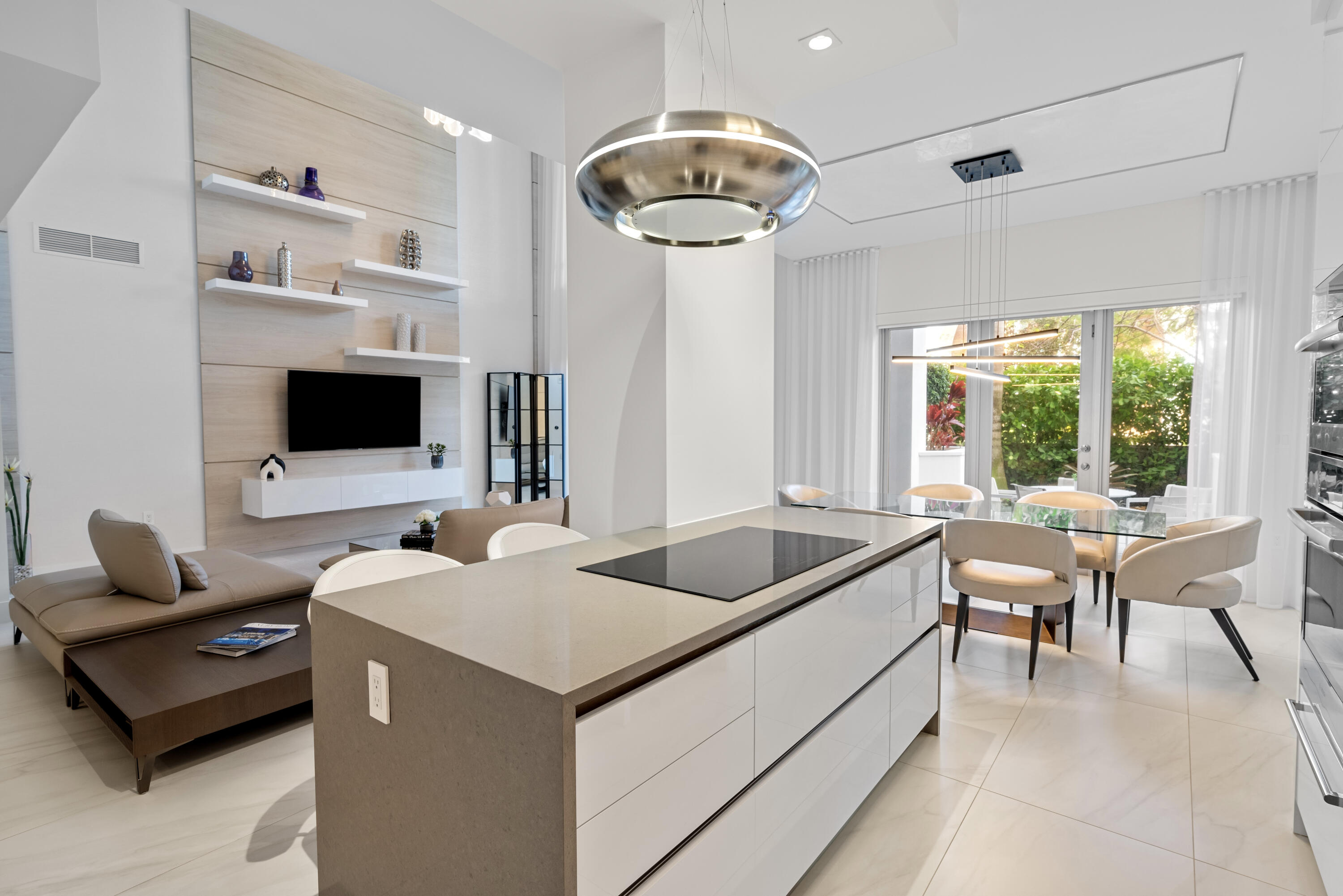 155 East Boca Raton Road, Unit TH2 Boca Raton, FL 33432 - Photo 9 of 63 DSC_7506