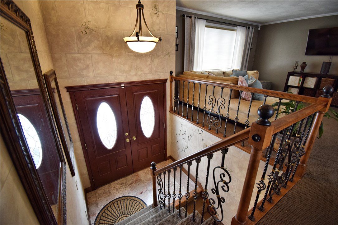 215 Rutland Street Cranston, RI 02920 - Photo 3 of 26 Gallery Image 3