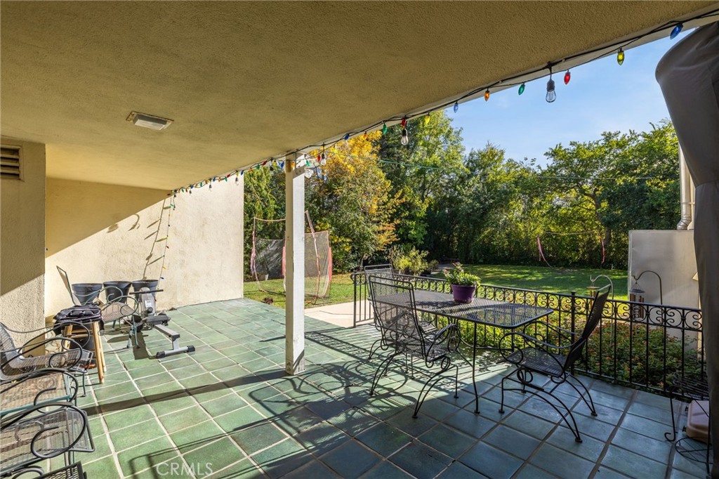 2964 Lombardy Road Pasadena, CA 91107 - Photo 56 of 69 a view of a chairs and table in patio