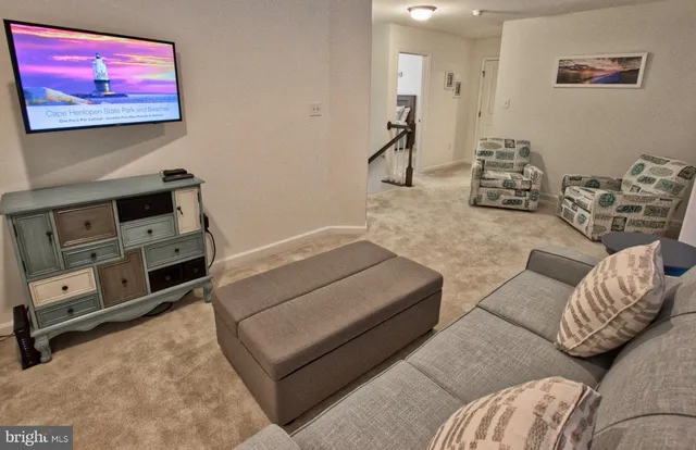 a view of a tennis court