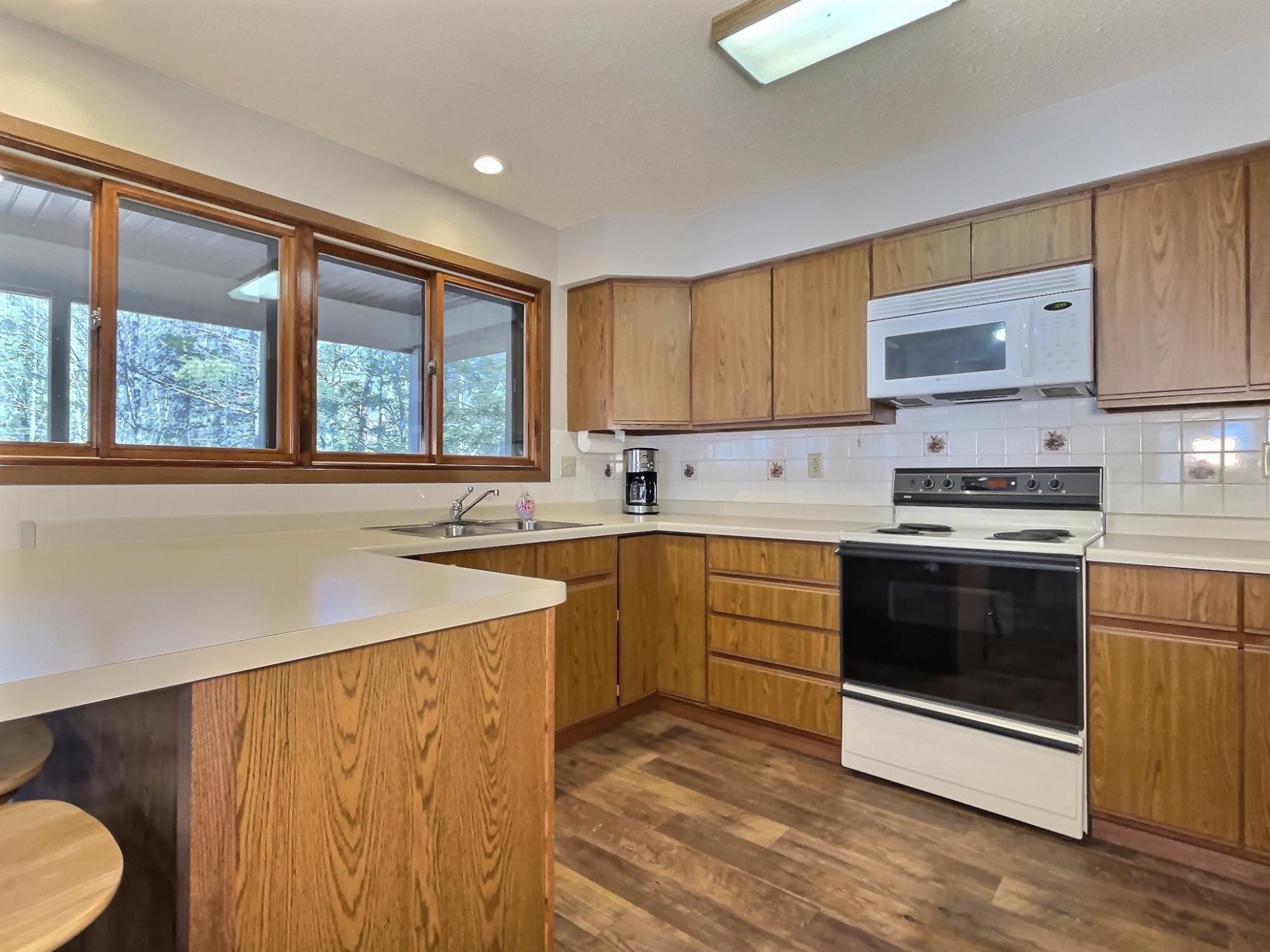 4032 Shore Drive Rhinelander, WI 54501 - Photo 15 of 36 Gallery Image 15