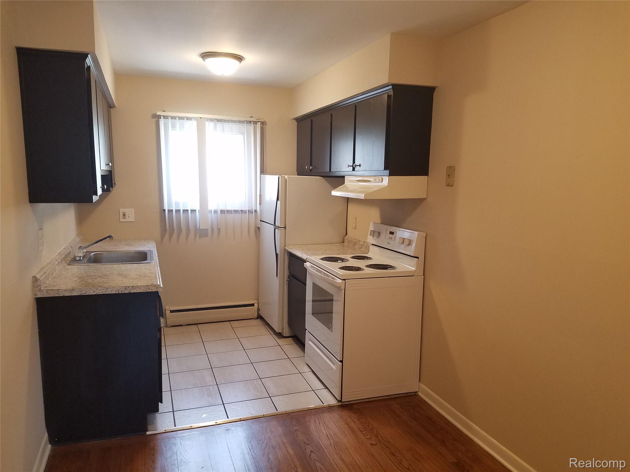 1471 West Nine Mile Road, Unit 10 Ferndale, MI 48220 - Photo 2 of 7