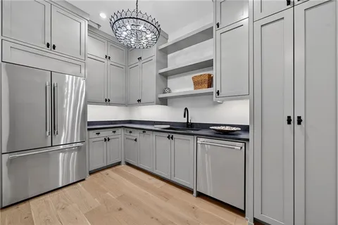 $2,895,000 | 193 Jere Drive, Alpharetta, GA 30009