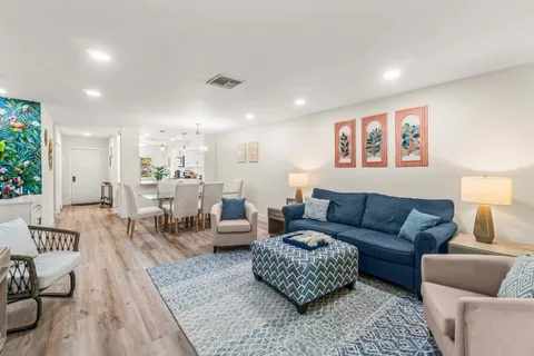 $69,500 | 10 Southport Lane, Unit F, Boynton Beach, FL 33436