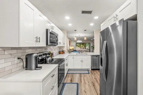 $69,500 | 10 Southport Lane, Unit F, Boynton Beach, FL 33436