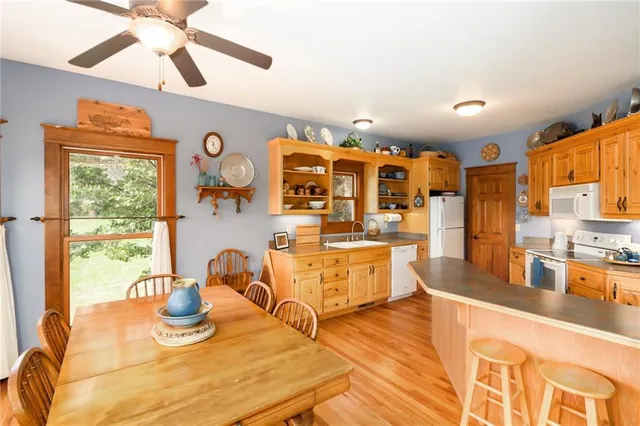 $619,500 | 3386 Linn Road, Perry, KS 66073