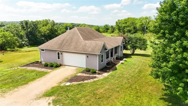 $619,500 | 3386 Linn Road, Perry, KS 66073