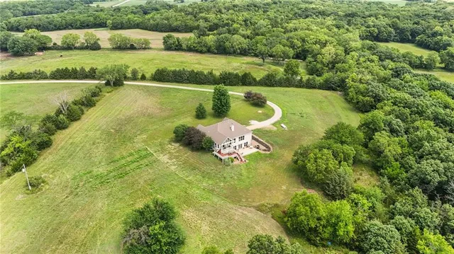$619,500 | 3386 Linn Road, Perry, KS 66073