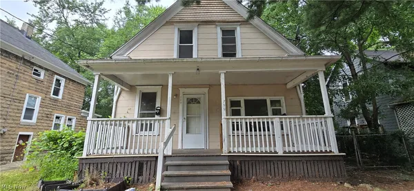 $98,000 | 700 Carpenter Street, Akron, OH 44310