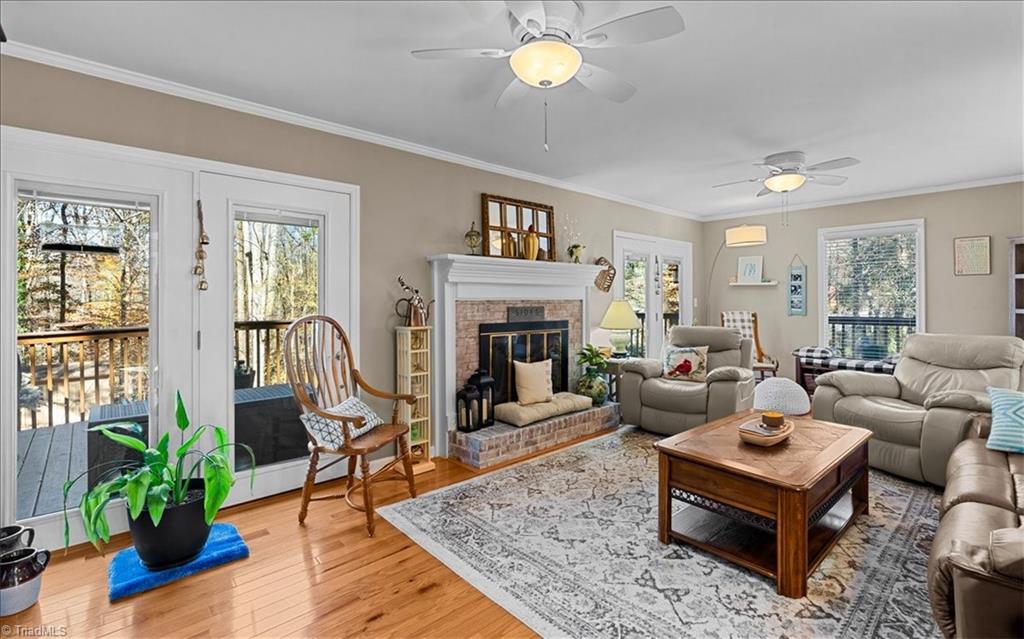 303 Northridge Road Jamestown, NC 27282 - Photo 4 of 36