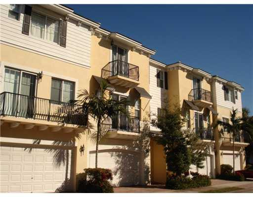 604 Northwest 38th Circle, Unit 604 Boca Raton, FL 33431 - Photo 1 of 12 Exterior Front