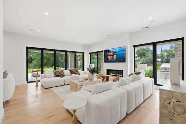 $8,250,000 | 1669 Whitham Avenue, Los Altos, CA 94024