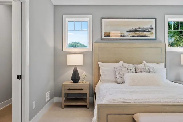 $1,261,900 | 25330 Park Lane, Excelsior, MN 55331