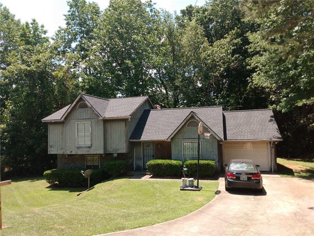 3900 Dalhouise Lane Decatur, GA 30034 - Photo 1 of 1 a front view of a house with a yard
