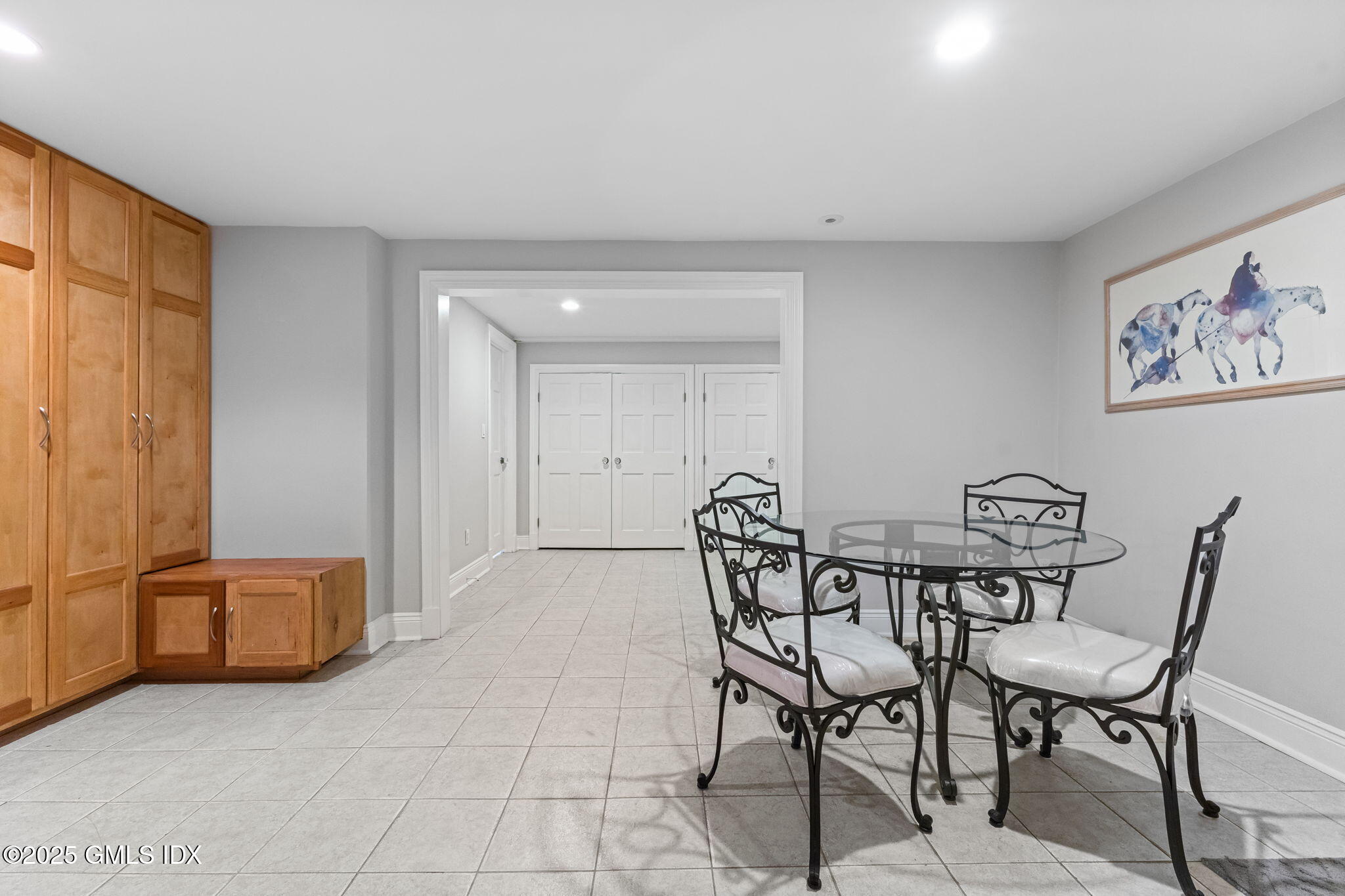 279 East Middle Patent Road Greenwich, CT 06831 - Photo 20 of 23 Mudroom