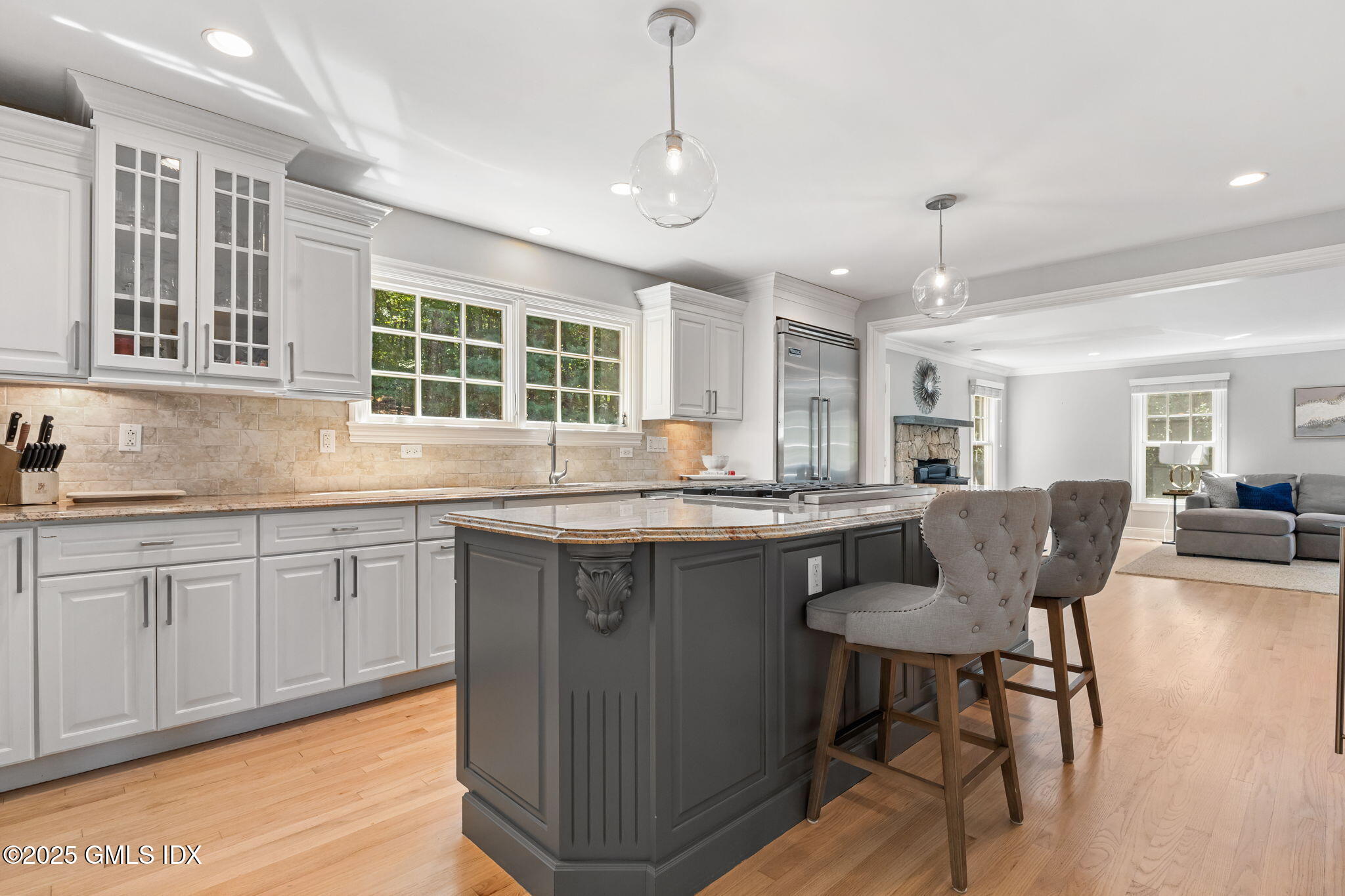 279 East Middle Patent Road Greenwich, CT 06831 - Photo 6 of 23 Kitchen