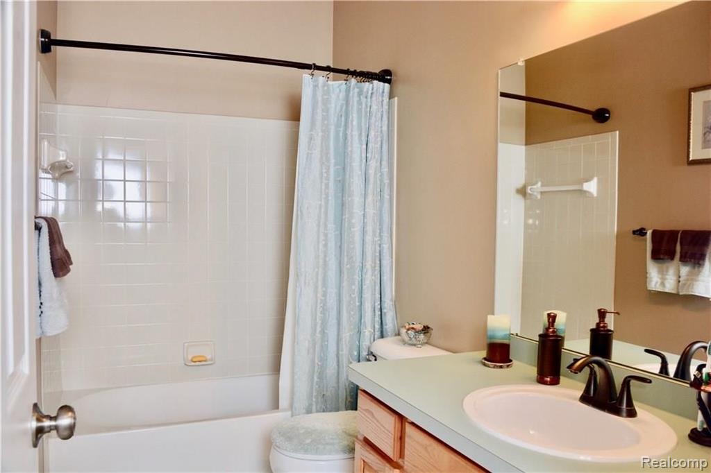 2679 Ravineside South Howell, MI 48843 - Photo 27 of 56 Gallery Image 27