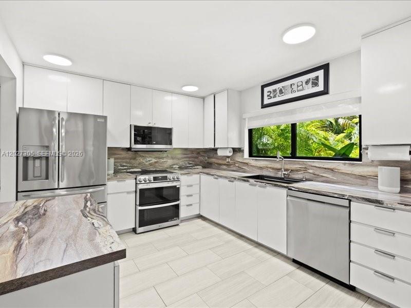 7362 Woodmont Court Boca Raton, FL 33434 - Photo 12 of 51