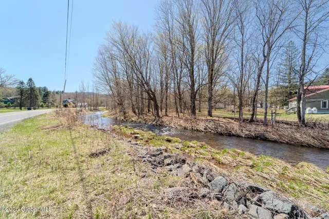 $2,250 | 52 Rte 65A, Unit 2, Windham, NY 12439