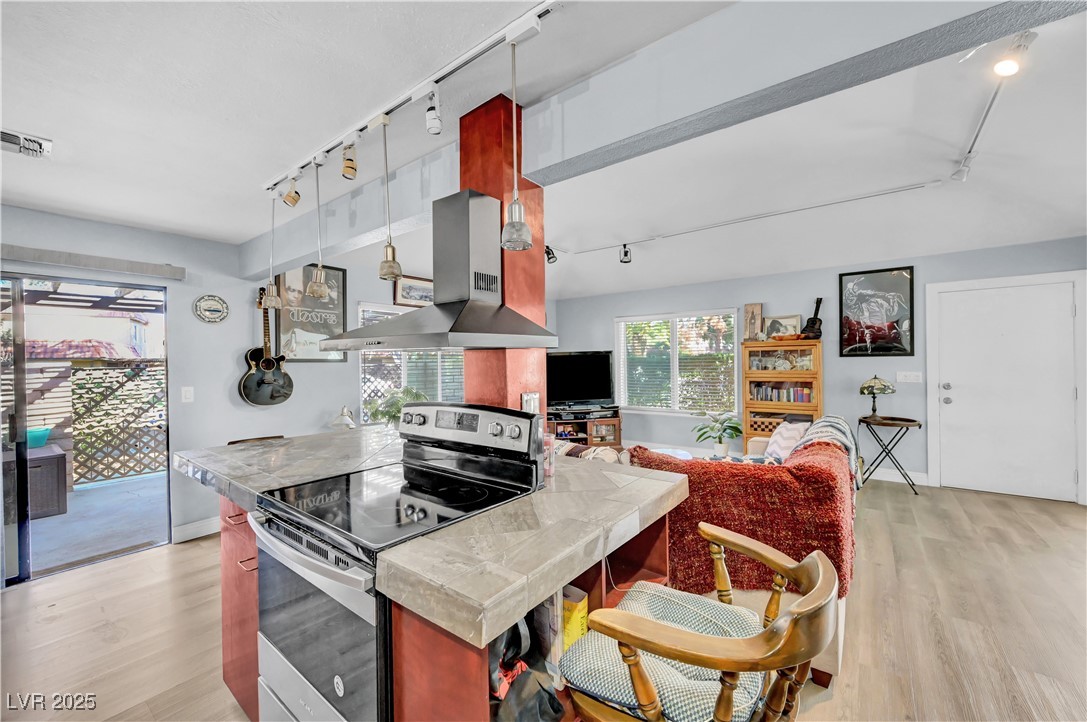 639 Pepper Tree Circle Henderson, NV 89014 - Photo 13 of 48